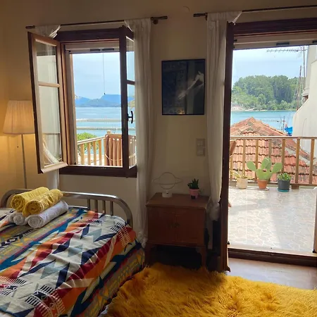 Holiday home Wake-up-by-the-sea!