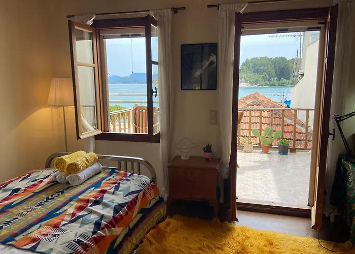 Holiday home Wake-up-by-the-sea!